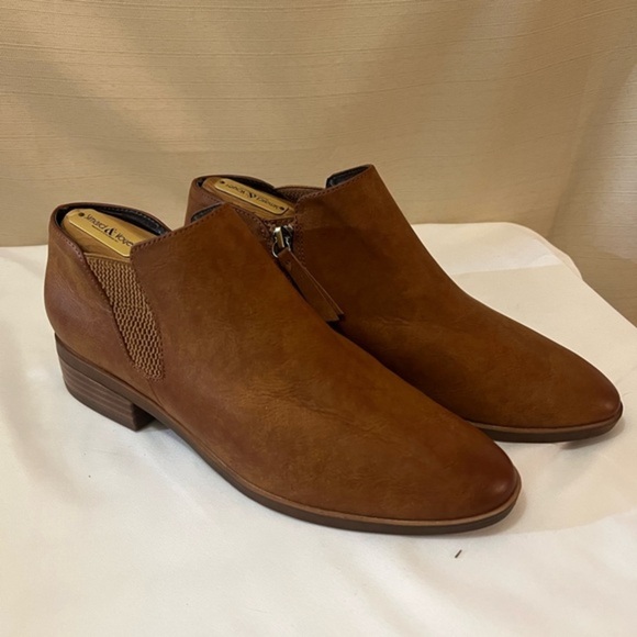 SOUL by Naturalizer brown zip up bootie man made material size 7 - Picture 1 of 10